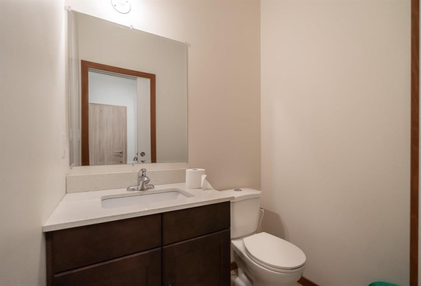 114 Strawberry, 3 Bedrooms Bedrooms, 10 Rooms Rooms,2 BathroomsBathrooms,Residential,For Sale,Strawberry