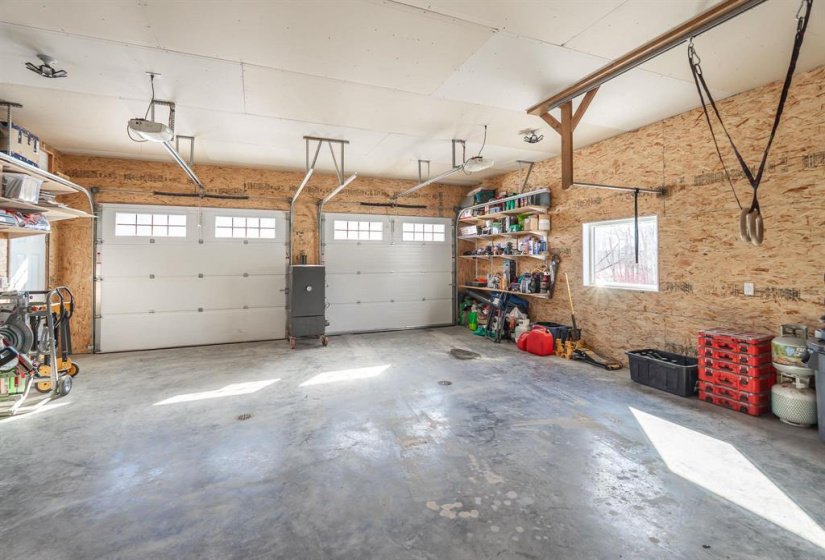 114 Strawberry, 3 Bedrooms Bedrooms, 10 Rooms Rooms,2 BathroomsBathrooms,Residential,For Sale,Strawberry