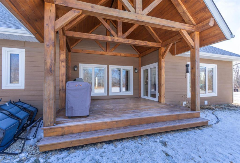 114 Strawberry, 3 Bedrooms Bedrooms, 10 Rooms Rooms,2 BathroomsBathrooms,Residential,For Sale,Strawberry