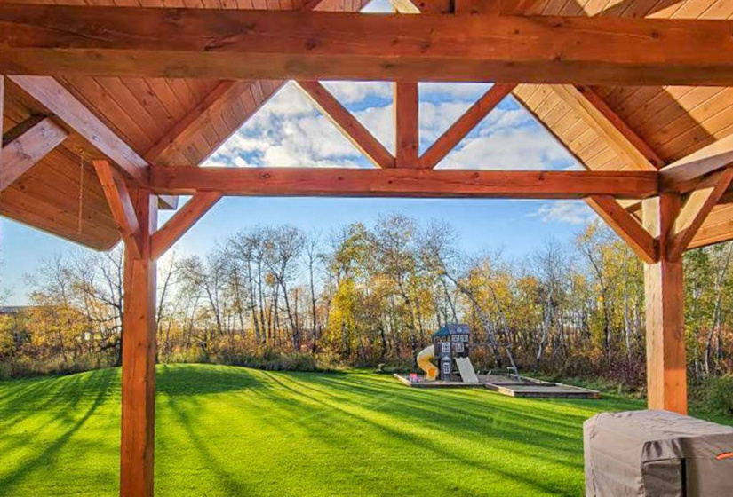 114 Strawberry, 3 Bedrooms Bedrooms, 10 Rooms Rooms,2 BathroomsBathrooms,Residential,For Sale,Strawberry