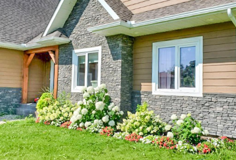 114 Strawberry, 3 Bedrooms Bedrooms, 10 Rooms Rooms,2 BathroomsBathrooms,Residential,For Sale,Strawberry