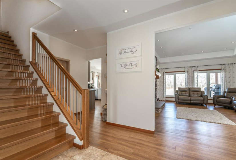 114 Strawberry, 3 Bedrooms Bedrooms, 10 Rooms Rooms,2 BathroomsBathrooms,Residential,For Sale,Strawberry