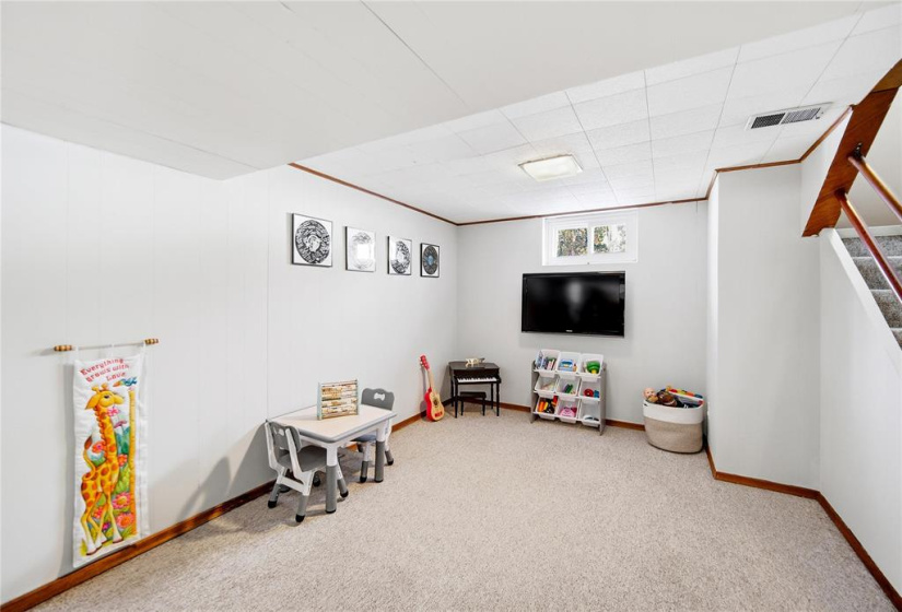 513 Montague, 3 Bedrooms Bedrooms, 11 Rooms Rooms,2 BathroomsBathrooms,Residential,For Sale,Montague