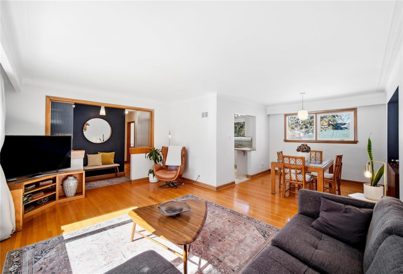 513 Montague, 3 Bedrooms Bedrooms, 11 Rooms Rooms,2 BathroomsBathrooms,Residential,For Sale,Montague