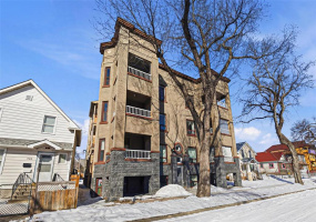 290 Beverley, 2 Bedrooms Bedrooms, 5 Rooms Rooms,1 BathroomBathrooms,Condominium,For Sale,Beverley