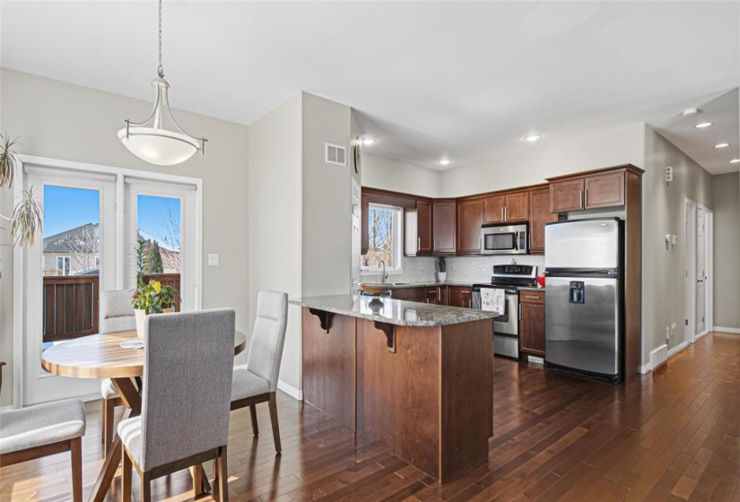 35 Hampton, 5 Bedrooms Bedrooms, 14 Rooms Rooms,3 BathroomsBathrooms,Residential,For Sale,Hampton