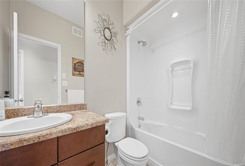 35 Hampton, 5 Bedrooms Bedrooms, 14 Rooms Rooms,3 BathroomsBathrooms,Residential,For Sale,Hampton