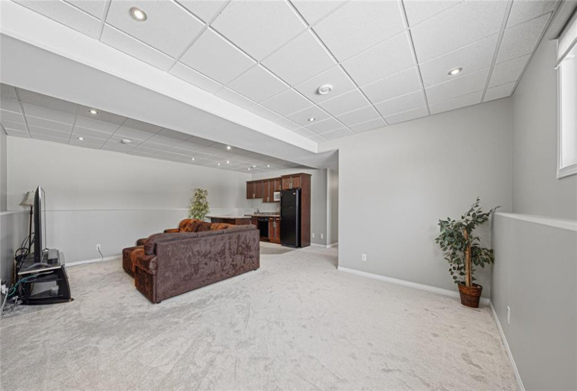 35 Hampton, 5 Bedrooms Bedrooms, 14 Rooms Rooms,3 BathroomsBathrooms,Residential,For Sale,Hampton