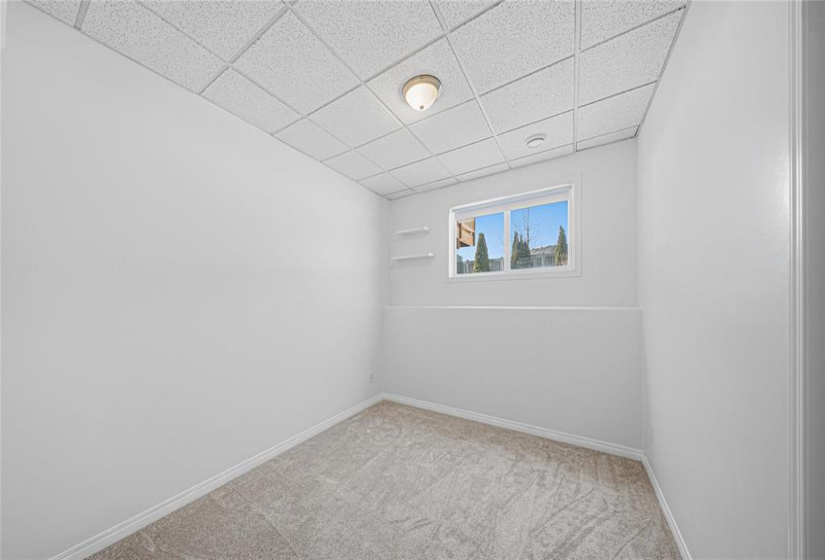 35 Hampton, 5 Bedrooms Bedrooms, 14 Rooms Rooms,3 BathroomsBathrooms,Residential,For Sale,Hampton