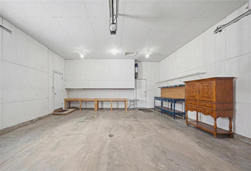 35 Hampton, 5 Bedrooms Bedrooms, 14 Rooms Rooms,3 BathroomsBathrooms,Residential,For Sale,Hampton