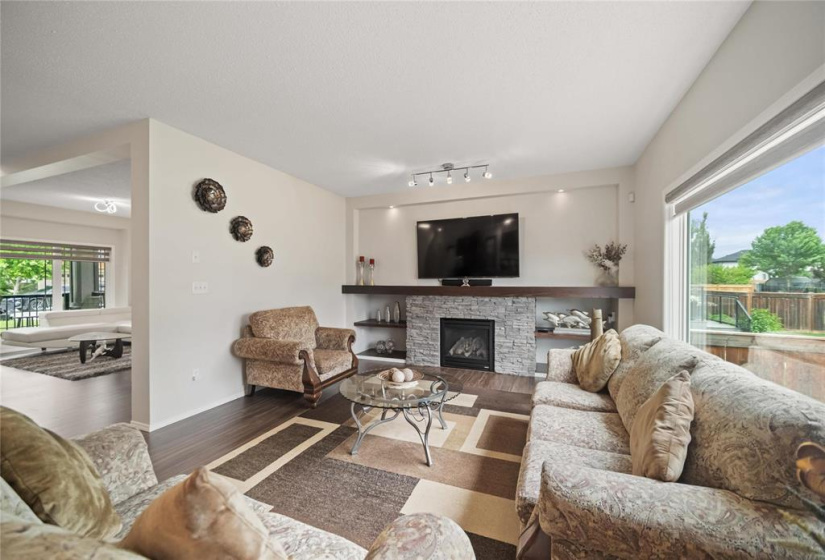 16 Bluemeadow, 5 Bedrooms Bedrooms, 15 Rooms Rooms,3 BathroomsBathrooms,Residential,For Sale,Bluemeadow