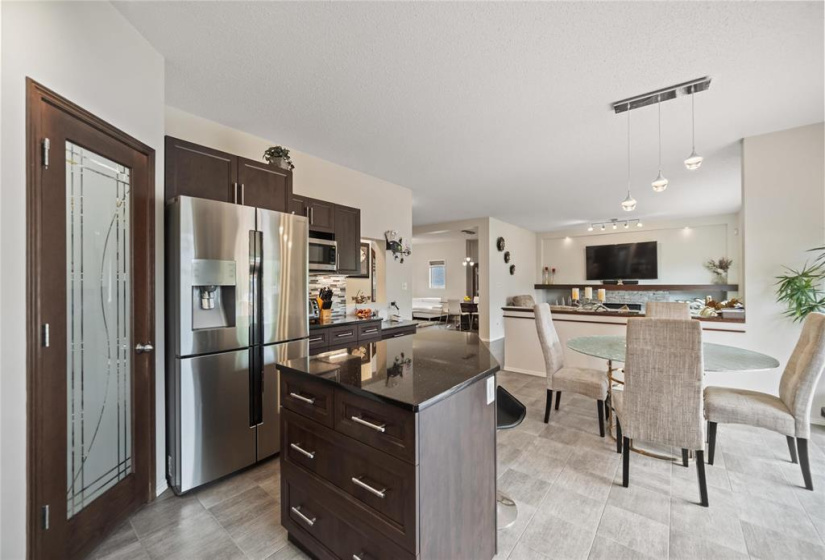 16 Bluemeadow, 5 Bedrooms Bedrooms, 15 Rooms Rooms,3 BathroomsBathrooms,Residential,For Sale,Bluemeadow