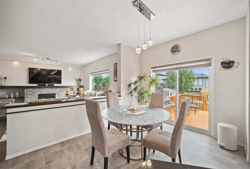 16 Bluemeadow, 5 Bedrooms Bedrooms, 15 Rooms Rooms,3 BathroomsBathrooms,Residential,For Sale,Bluemeadow