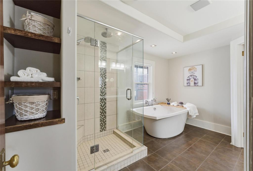 171 Montrose, 3 Bedrooms Bedrooms, 12 Rooms Rooms,2 BathroomsBathrooms,Residential,For Sale,Montrose