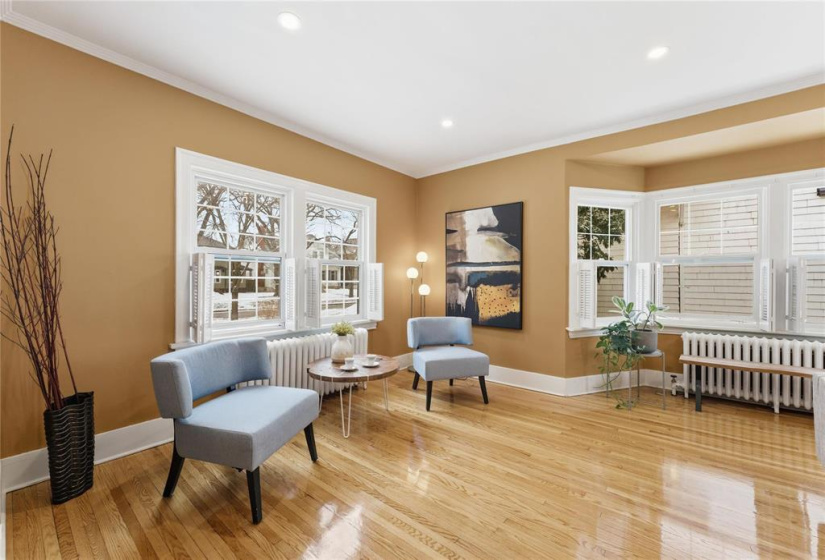 171 Montrose, 3 Bedrooms Bedrooms, 12 Rooms Rooms,2 BathroomsBathrooms,Residential,For Sale,Montrose