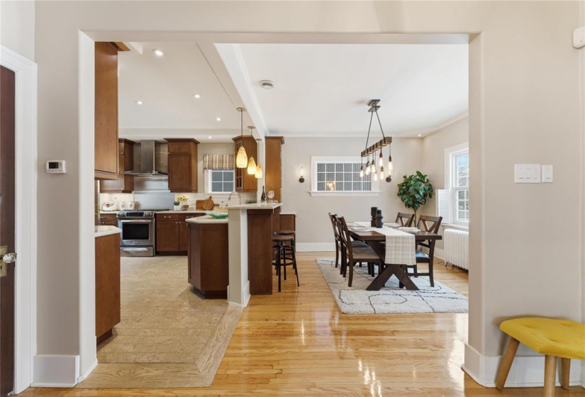 171 Montrose, 3 Bedrooms Bedrooms, 12 Rooms Rooms,2 BathroomsBathrooms,Residential,For Sale,Montrose