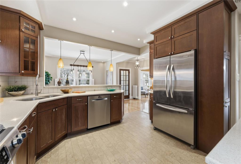 171 Montrose, 3 Bedrooms Bedrooms, 12 Rooms Rooms,2 BathroomsBathrooms,Residential,For Sale,Montrose