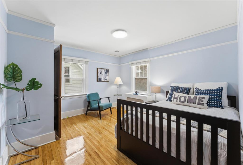 171 Montrose, 3 Bedrooms Bedrooms, 12 Rooms Rooms,2 BathroomsBathrooms,Residential,For Sale,Montrose