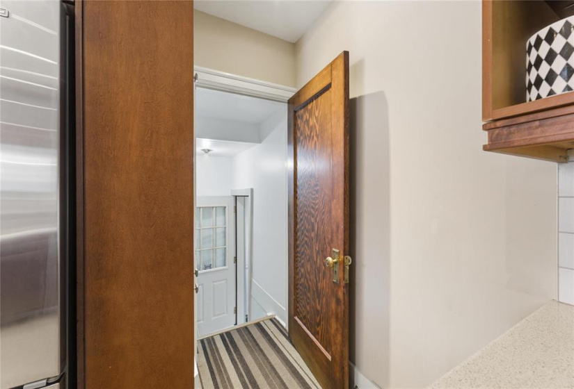 171 Montrose, 3 Bedrooms Bedrooms, 12 Rooms Rooms,2 BathroomsBathrooms,Residential,For Sale,Montrose