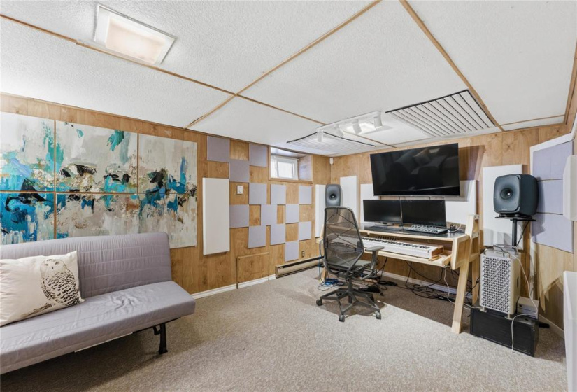 171 Montrose, 3 Bedrooms Bedrooms, 12 Rooms Rooms,2 BathroomsBathrooms,Residential,For Sale,Montrose