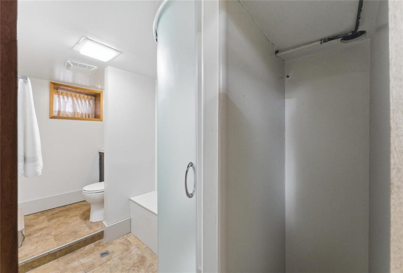 171 Montrose, 3 Bedrooms Bedrooms, 12 Rooms Rooms,2 BathroomsBathrooms,Residential,For Sale,Montrose