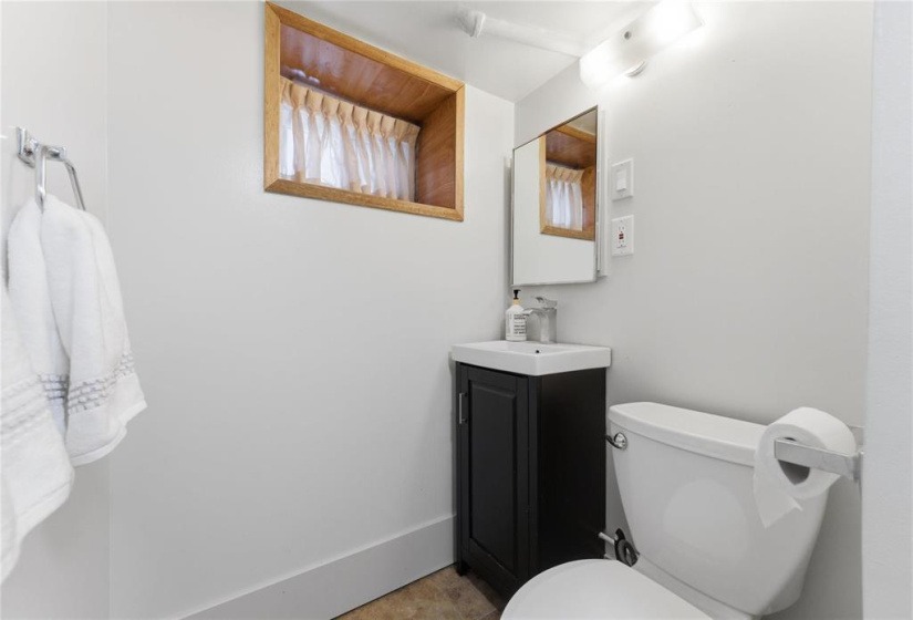 171 Montrose, 3 Bedrooms Bedrooms, 12 Rooms Rooms,2 BathroomsBathrooms,Residential,For Sale,Montrose