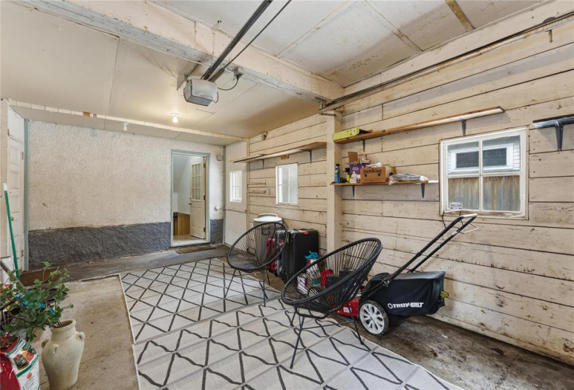 171 Montrose, 3 Bedrooms Bedrooms, 12 Rooms Rooms,2 BathroomsBathrooms,Residential,For Sale,Montrose