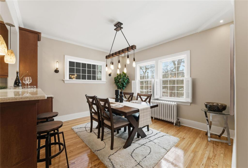 171 Montrose, 3 Bedrooms Bedrooms, 12 Rooms Rooms,2 BathroomsBathrooms,Residential,For Sale,Montrose