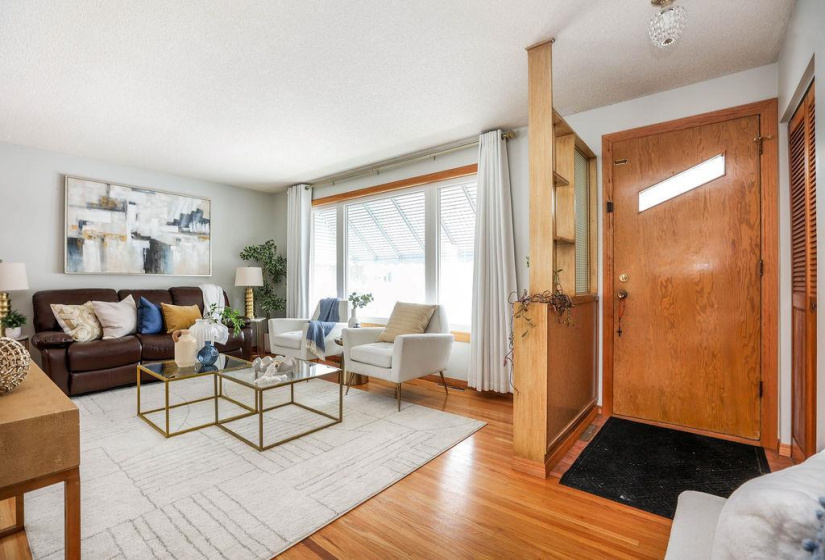 7 Blackberry, 3 Bedrooms Bedrooms, 12 Rooms Rooms,2 BathroomsBathrooms,Residential,For Sale,Blackberry