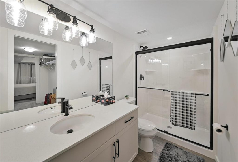 545 Dale, 2 Bedrooms Bedrooms, 9 Rooms Rooms,2 BathroomsBathrooms,Condominium,For Sale,Dale