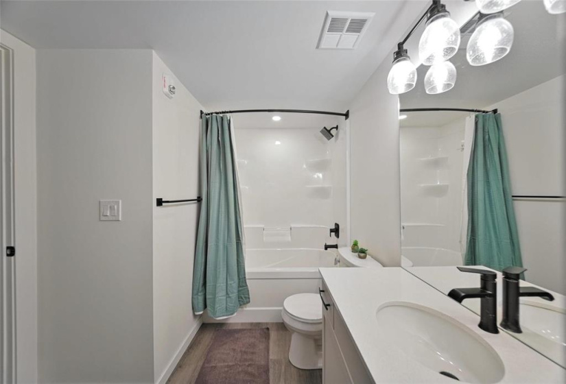 545 Dale, 2 Bedrooms Bedrooms, 9 Rooms Rooms,2 BathroomsBathrooms,Condominium,For Sale,Dale