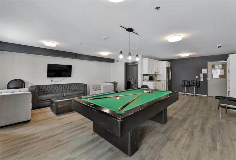 545 Dale, 2 Bedrooms Bedrooms, 9 Rooms Rooms,2 BathroomsBathrooms,Condominium,For Sale,Dale