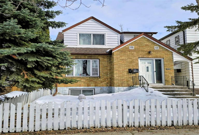 435 Church, 3 Bedrooms Bedrooms, 12 Rooms Rooms,3 BathroomsBathrooms,Residential,For Sale,Church