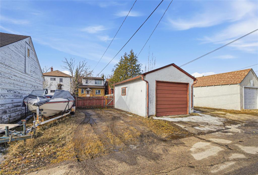 435 Church, 3 Bedrooms Bedrooms, 12 Rooms Rooms,3 BathroomsBathrooms,Residential,For Sale,Church