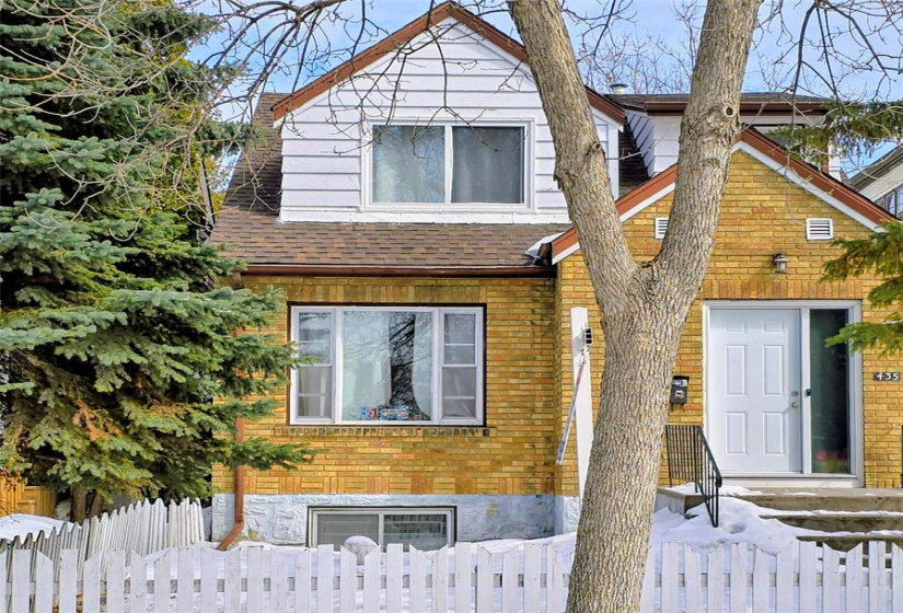 435 Church, 3 Bedrooms Bedrooms, 12 Rooms Rooms,3 BathroomsBathrooms,Residential,For Sale,Church