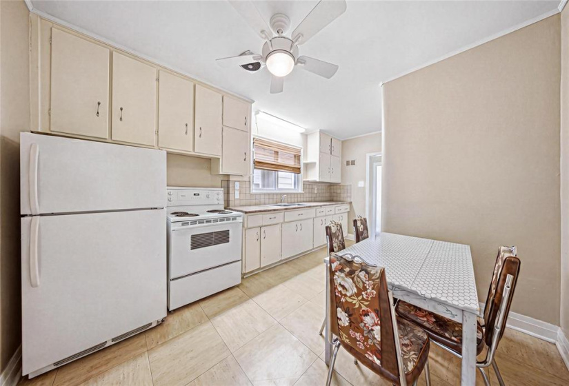 435 Church, 3 Bedrooms Bedrooms, 12 Rooms Rooms,3 BathroomsBathrooms,Residential,For Sale,Church