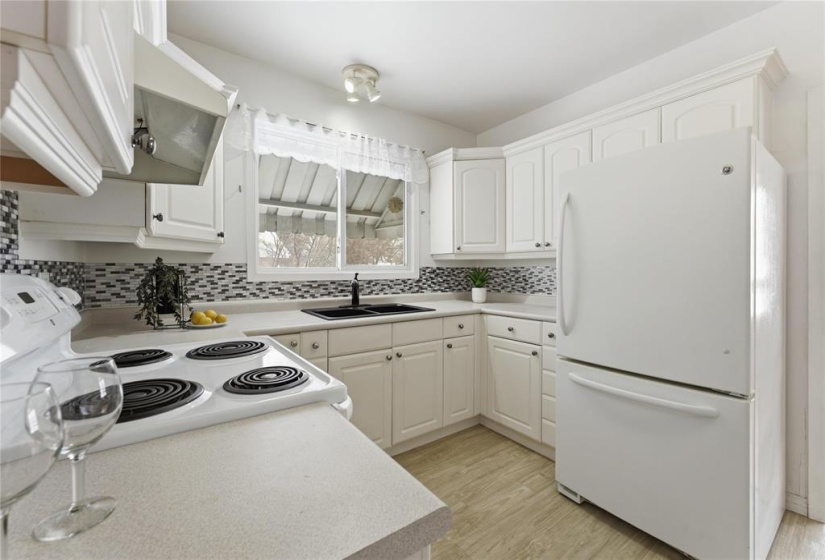 70 Parkville, 4 Bedrooms Bedrooms, 10 Rooms Rooms,2 BathroomsBathrooms,Residential,For Sale,Parkville