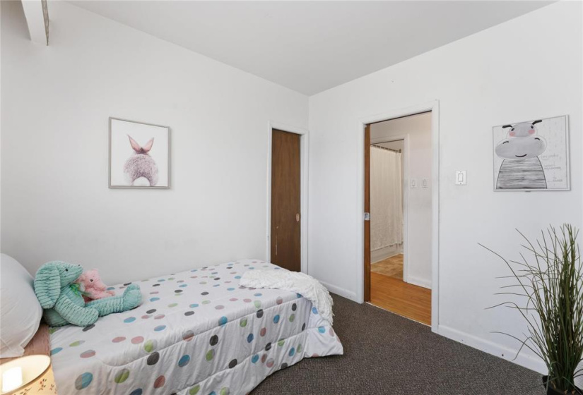 70 Parkville, 4 Bedrooms Bedrooms, 10 Rooms Rooms,2 BathroomsBathrooms,Residential,For Sale,Parkville