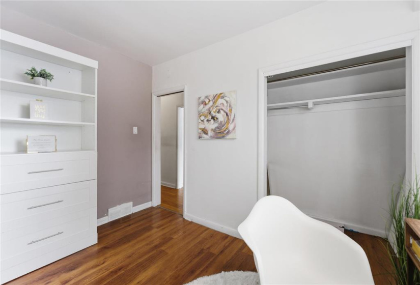 70 Parkville, 4 Bedrooms Bedrooms, 10 Rooms Rooms,2 BathroomsBathrooms,Residential,For Sale,Parkville