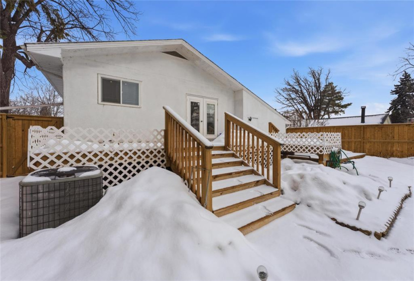 70 Parkville, 4 Bedrooms Bedrooms, 10 Rooms Rooms,2 BathroomsBathrooms,Residential,For Sale,Parkville