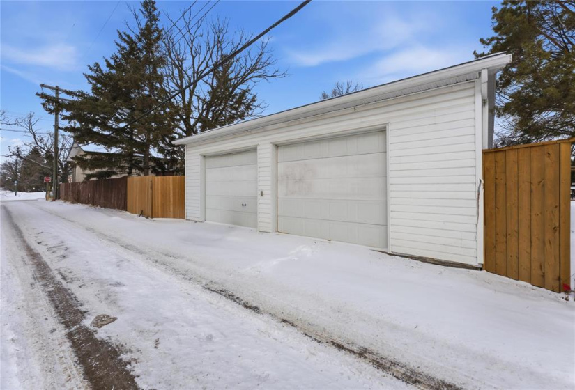 70 Parkville, 4 Bedrooms Bedrooms, 10 Rooms Rooms,2 BathroomsBathrooms,Residential,For Sale,Parkville