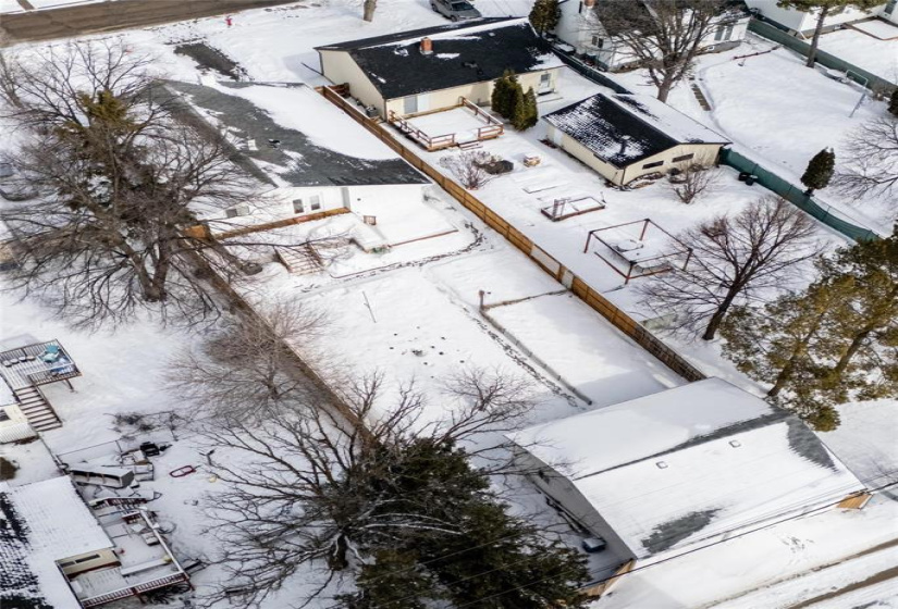 70 Parkville, 4 Bedrooms Bedrooms, 10 Rooms Rooms,2 BathroomsBathrooms,Residential,For Sale,Parkville