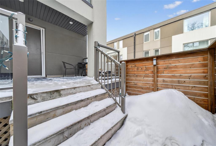 1225 Troy, 2 Bedrooms Bedrooms, 6 Rooms Rooms,1 BathroomBathrooms,Condominium,For Sale,Troy