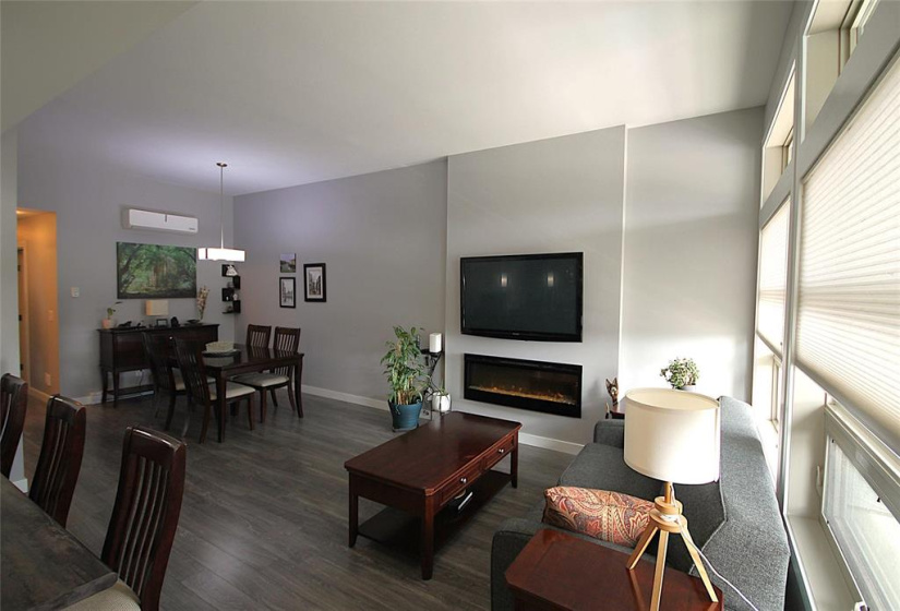 477 Meadowlark, 2 Bedrooms Bedrooms, 7 Rooms Rooms,2 BathroomsBathrooms,Condominium,For Sale,Meadowlark