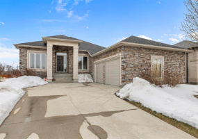 91 Northport, 4 Bedrooms Bedrooms, 16 Rooms Rooms,3 BathroomsBathrooms,Residential,For Sale,Northport 91 Northport, 4 Bedrooms Bedrooms, 16 Rooms Rooms,3 BathroomsBathrooms,Residential,For Sale,Northport