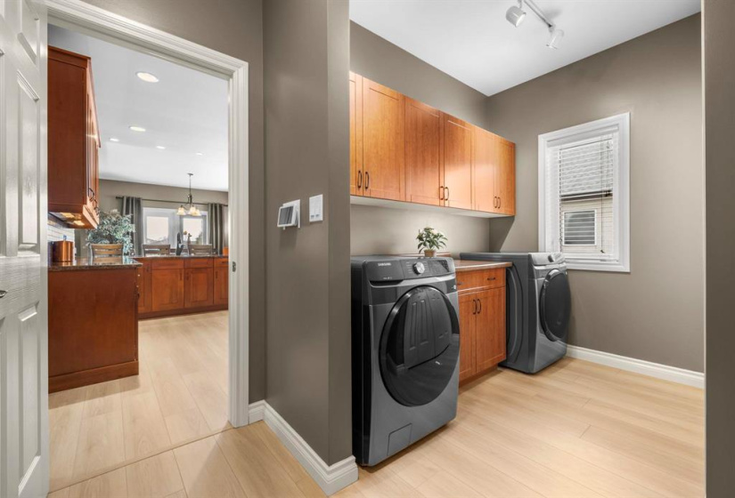 91 Northport, 4 Bedrooms Bedrooms, 16 Rooms Rooms,3 BathroomsBathrooms,Residential,For Sale,Northport