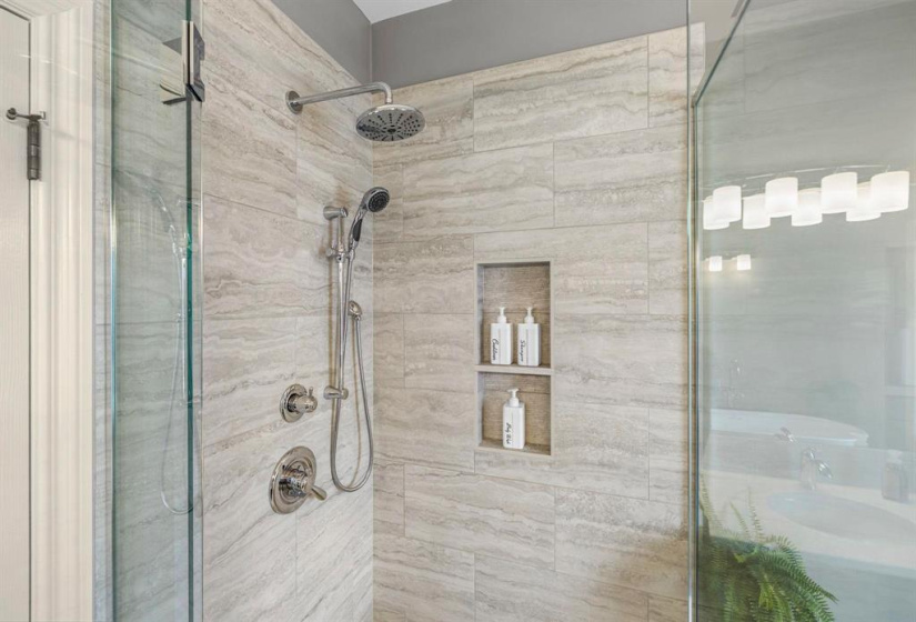 91 Northport, 4 Bedrooms Bedrooms, 16 Rooms Rooms,3 BathroomsBathrooms,Residential,For Sale,Northport