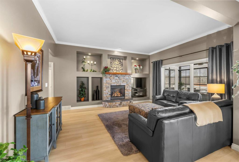 91 Northport, 4 Bedrooms Bedrooms, 16 Rooms Rooms,3 BathroomsBathrooms,Residential,For Sale,Northport