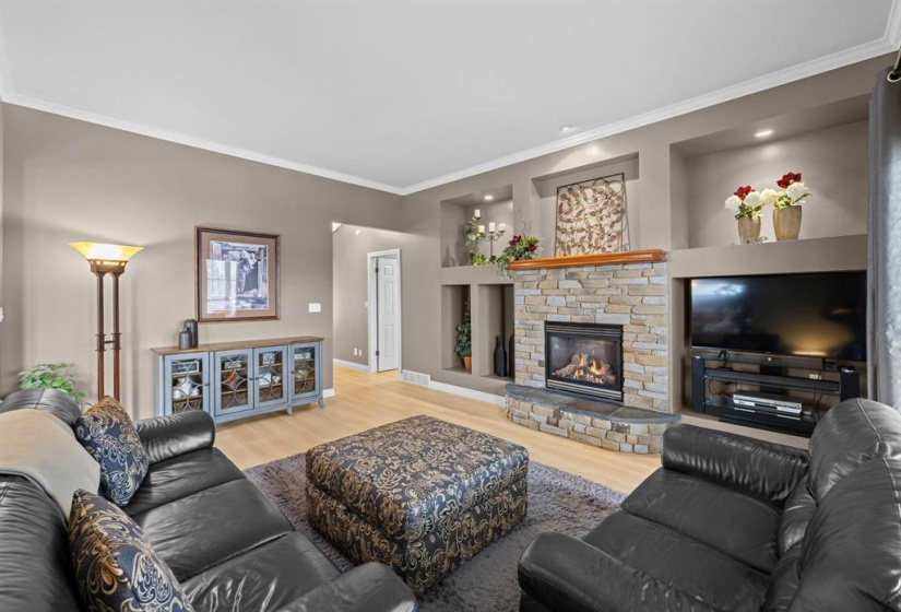 91 Northport, 4 Bedrooms Bedrooms, 16 Rooms Rooms,3 BathroomsBathrooms,Residential,For Sale,Northport