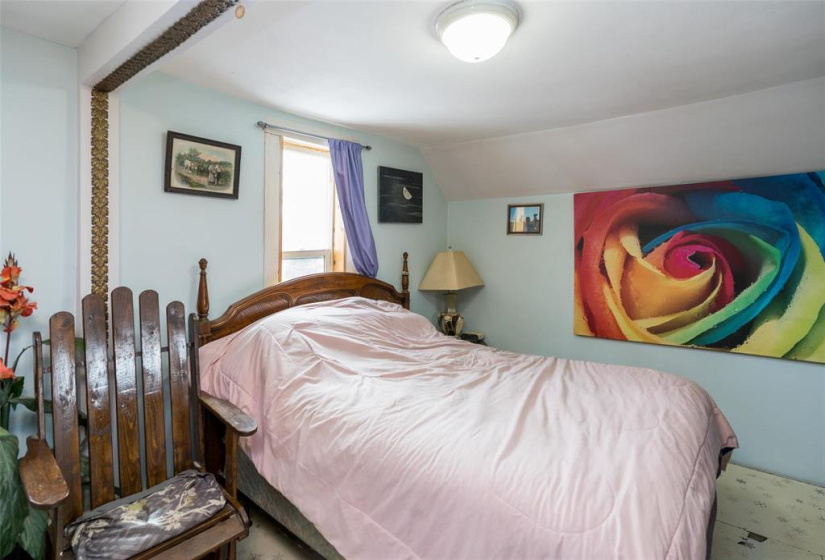 749 Warsaw, 2 Bedrooms Bedrooms, 7 Rooms Rooms,1 BathroomBathrooms,Residential,For Sale,Warsaw